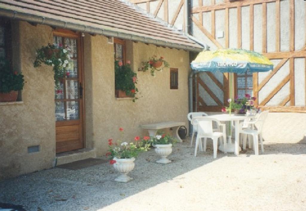 Le Manoir De Goliath Apartment Toutainville Ruang foto